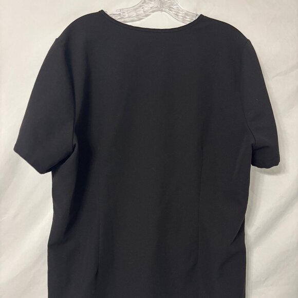 FIGS Women's Catarina One Pocket Scrub Top Size XL Black Technical Collection - Picture 3 of 4